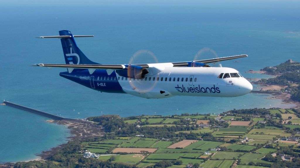 Plane's emergency landing after engine shutdown