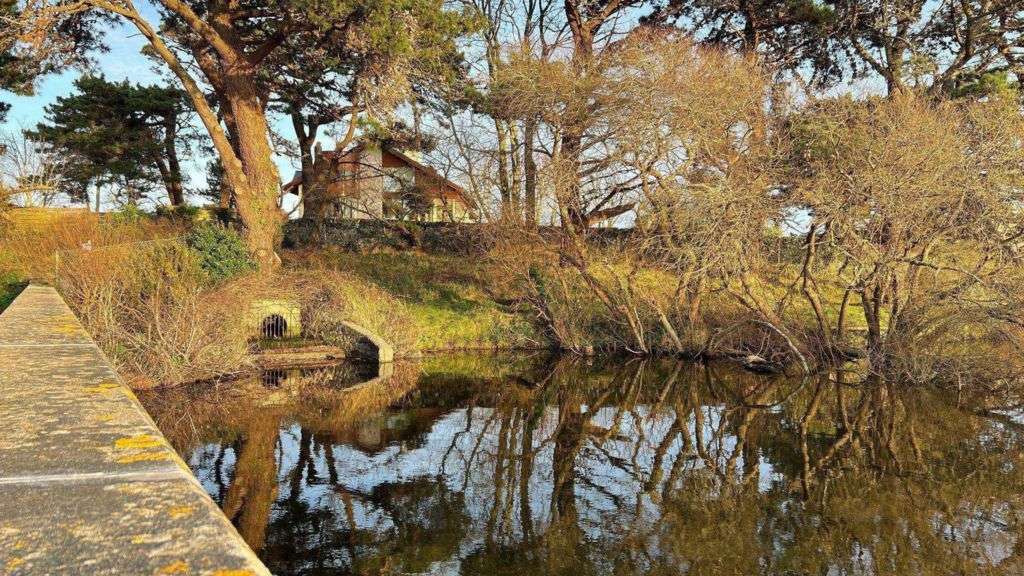 Dry spring prompts water warning for islanders