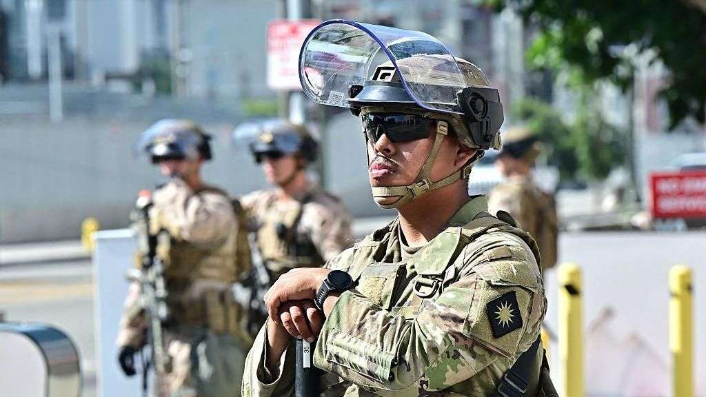 US court allows Trump to keep control of National Guard in LA