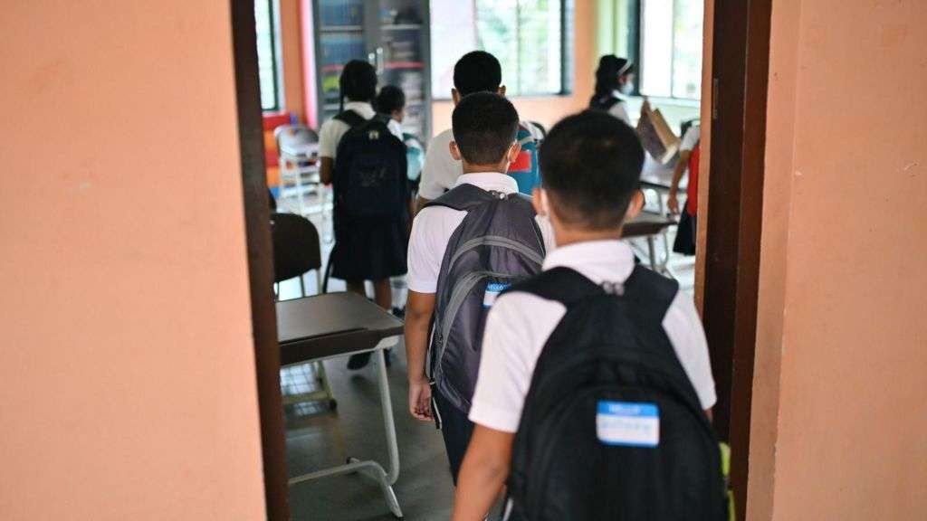 Rising school fees push Indian families to the brink
