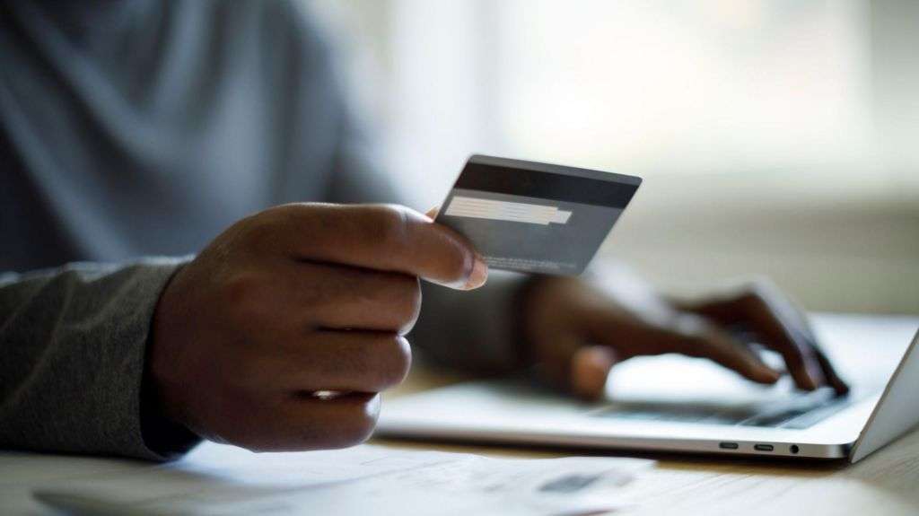 Singapore police can now seize bank accounts to stop scams