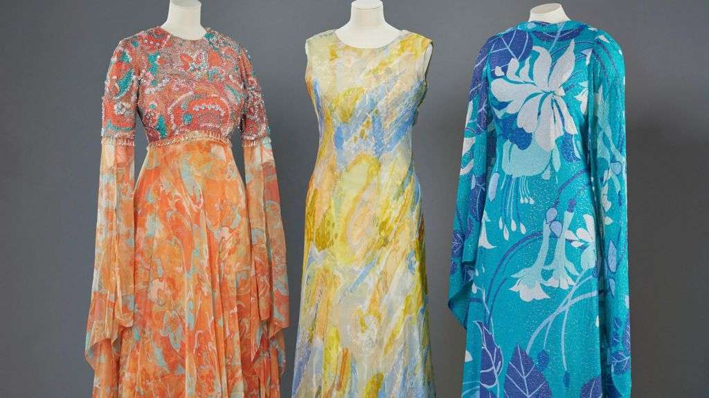 Queen Elizabeth II's fashion to feature in exhibition