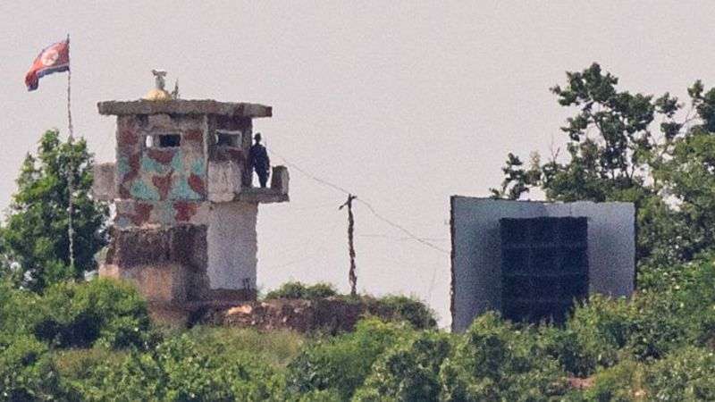 North Korea dismantles propaganda speakers at border