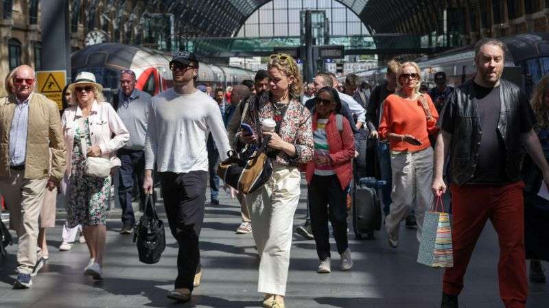 Travellers warned of bank holiday disruption