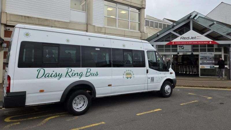 Hospital shuttlebus returns after fundraising effort
